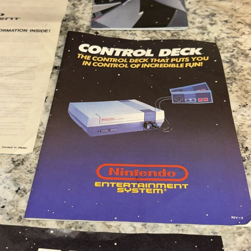 Vintage Nintendo Manual & Poster Lot Zapper, Power Pad, Control Deck Warranty D2